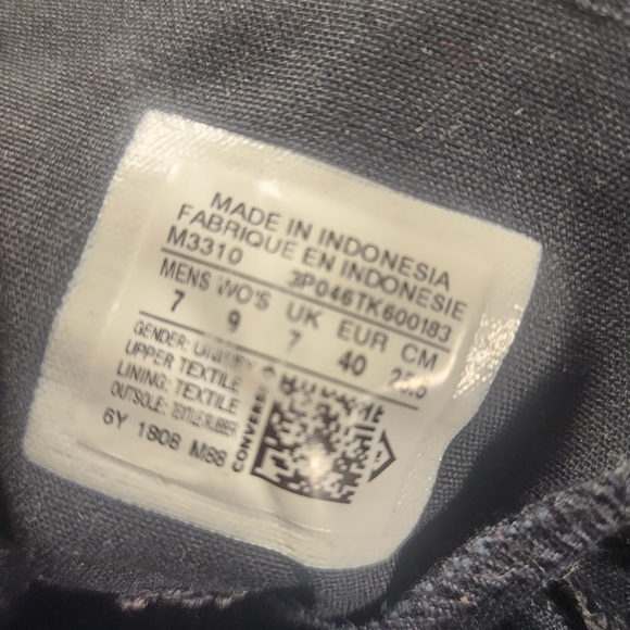 Converse Chuck Taylor All Star Hi All Black Unisex Men's size 7 Women's Size 9 - Picture 12 of 12